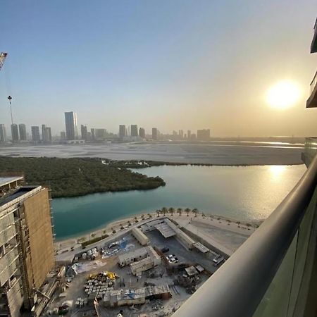 Large Size One Bedroom Apartment With Sea View Abu Dhabi Eksteriør bilde