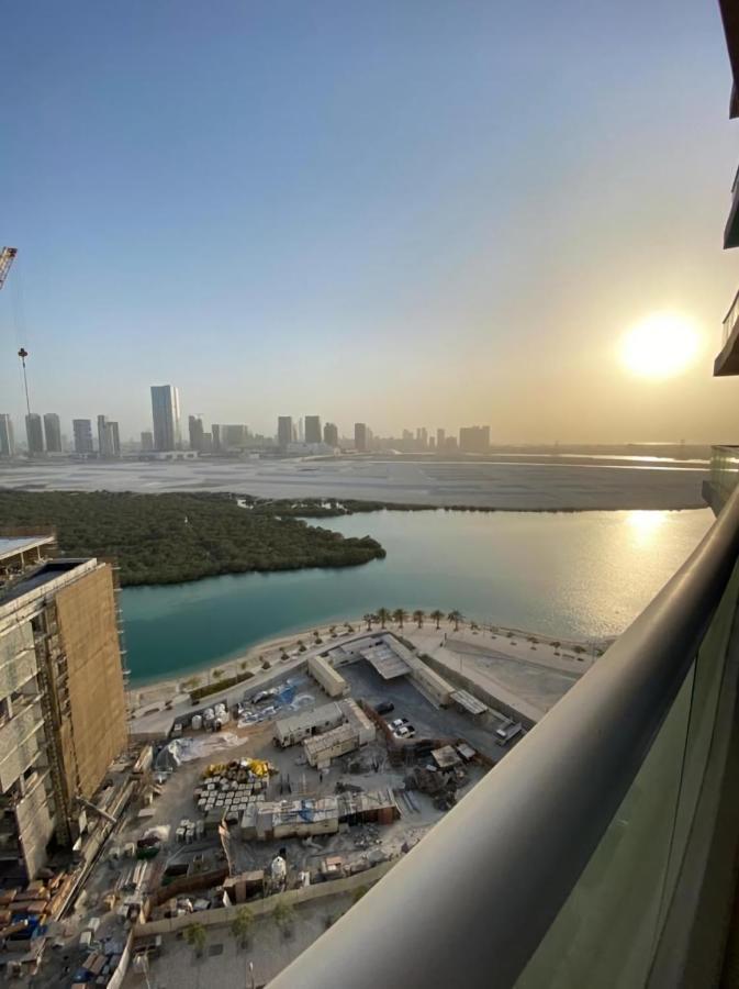 Large Size One Bedroom Apartment With Sea View Abu Dhabi Eksteriør bilde