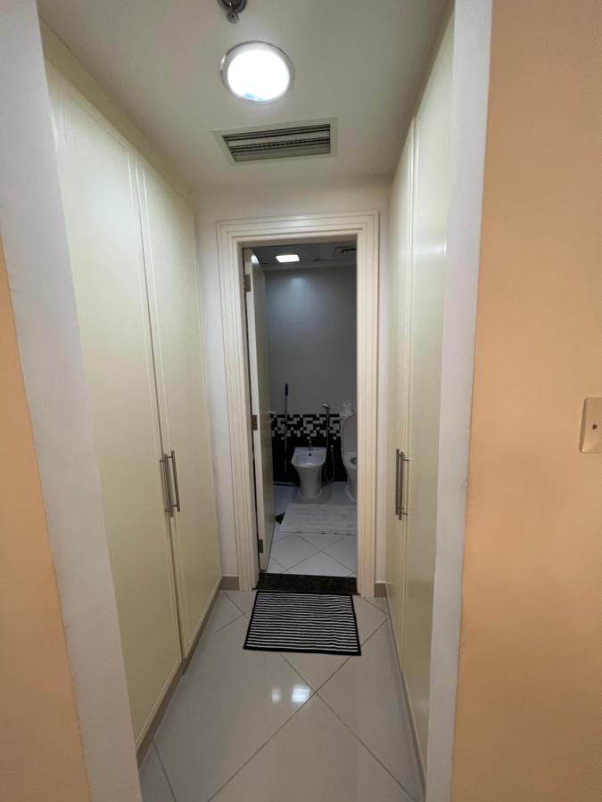 Large Size One Bedroom Apartment With Sea View Abu Dhabi Eksteriør bilde
