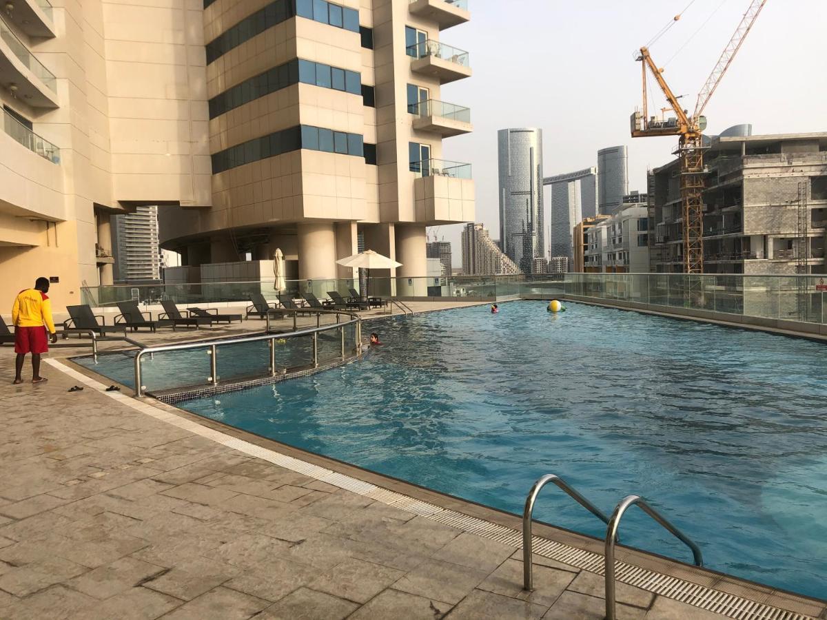 Large Size One Bedroom Apartment With Sea View Abu Dhabi Eksteriør bilde